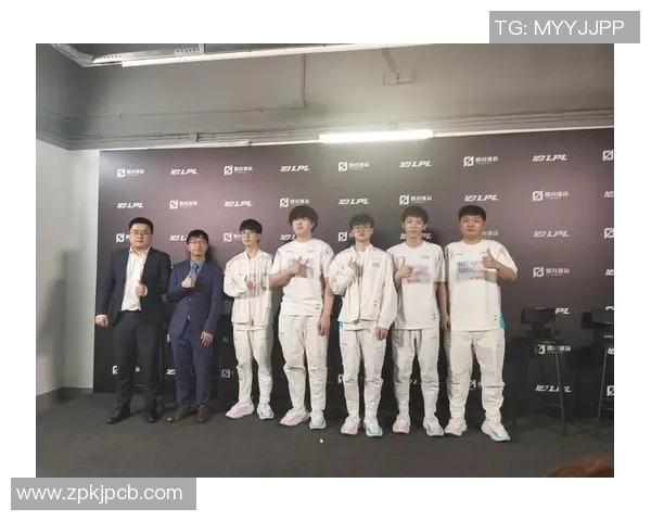 Bin在英雄联盟赛季中的上单表现分析与战略调整探讨